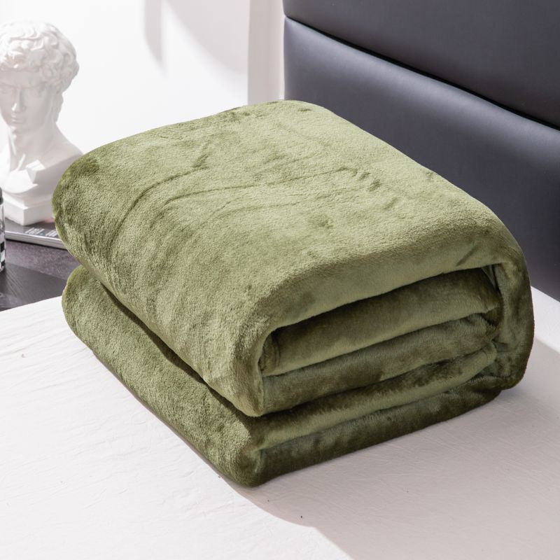 Ultra Soft Solid Coral Fleece Blanket – Cosy Warm Throw