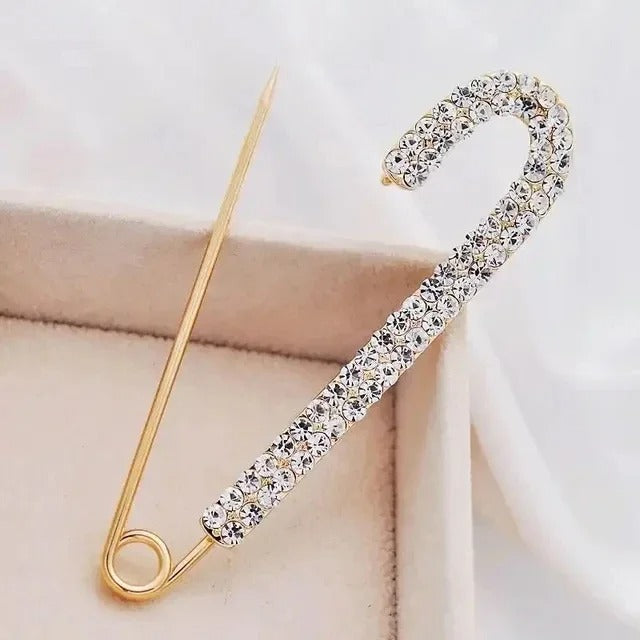 Elegant Emerald Crystal Butterfly Brooch - Premium Luxury Brooch Pin for Suits & Dresses